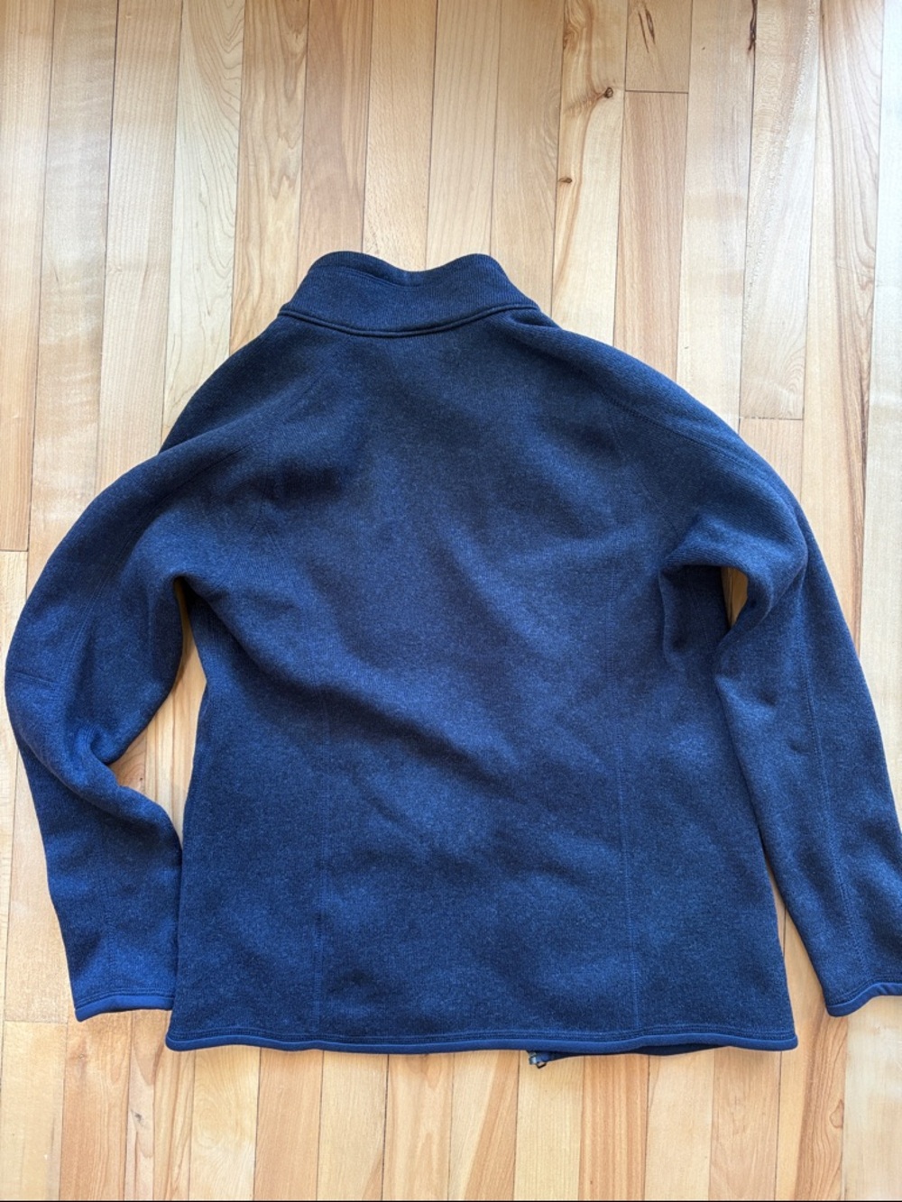 Patagonia Navy Blue Full-Zip Fleece Jacket - Picture 3 of 3